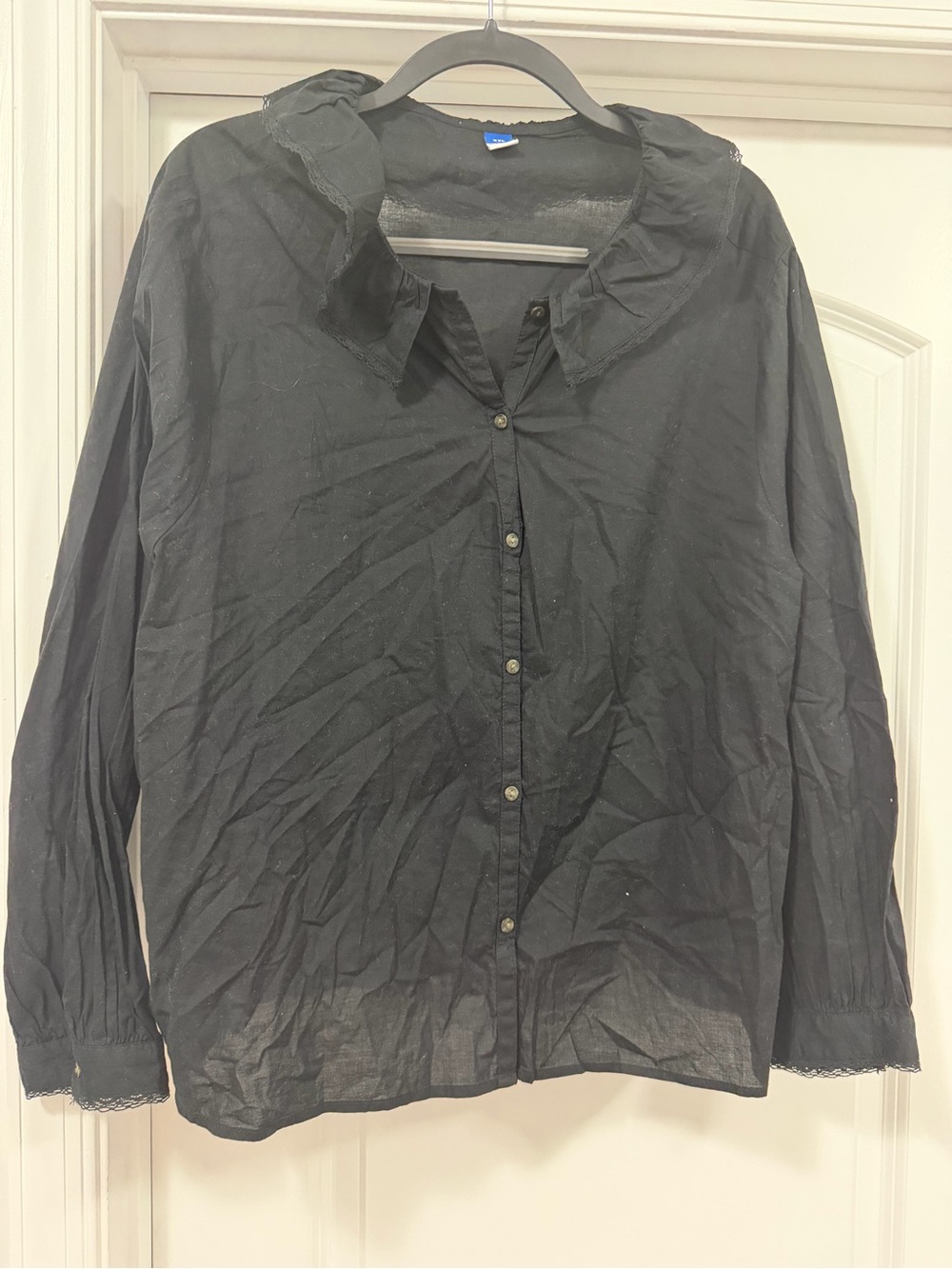 Old Navy Black Long Sleeve Button-Down Shirt with Ruffle Collar
